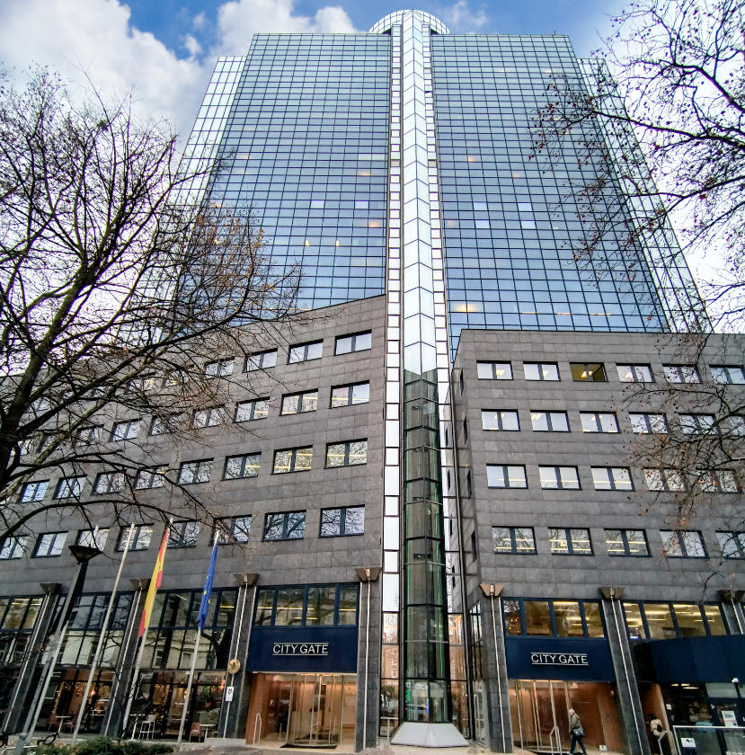 Eingang Bürogebäude UMP Unternehmer- & Management-Partner GmbH Frankfurt